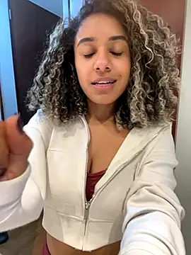 Snapshot of Belkaj chatting on October 24, 2025, 1:13 am Belkaj online show from October 24, 2025, 1:13 am