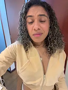 Snapshot of Belkaj chatting on November 18, 2025, 11:15 pm Belkaj online show from November 18, 2025, 11:15 pm