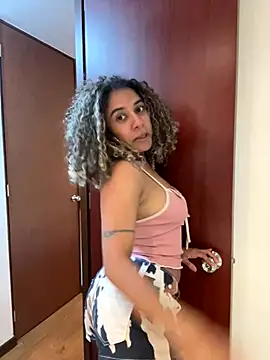 Snapshot of Belkaj chatting on December 2, 2025, 1:11 am Belkaj online show from December 2, 2025, 1:11 am