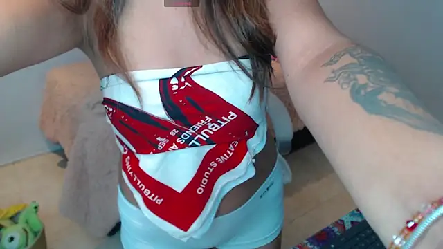 Snapshot of Gabi_morales chatting on December 4, 2024, 6:11 am Gabi morales online show from December 4, 2024, 6:11 am