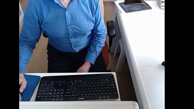 dutchpornking online show from February 7, 2026, 8:51 am