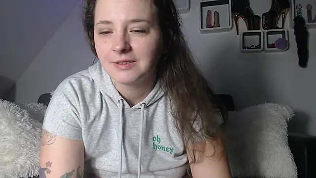 SexyJoy1991 online show from December 19, 2024, 5:40 am