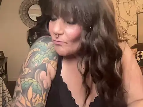 Snapshot of Xoxobigbooty chatting on December 12, 2024, 12:59 am Xoxobigbooty online show from December 12, 2024, 12:59 am