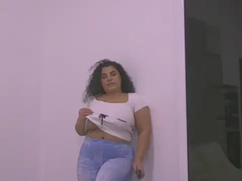 BustyMadison online show from November 14, 2025, 7:40 am