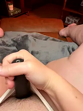 bigirl1979 online show from September 26, 2025, 11:47 am