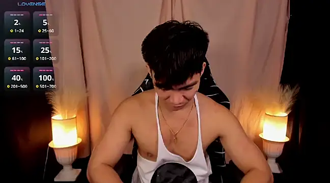 Snapshot of 000batman000 chatting on January 30, 2025, 2:06 am 000batman000 online show from January 30, 2025, 2:06 am