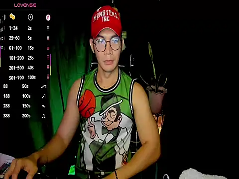 Snapshot of 000batman000 chatting on February 5, 2026, 3:22 am 000batman000 online show from February 5, 2026, 3:22 am