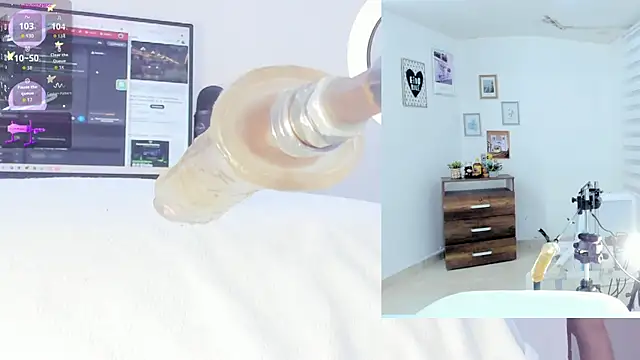 sofi velez online show from October 5, 2025, 5:22 pm