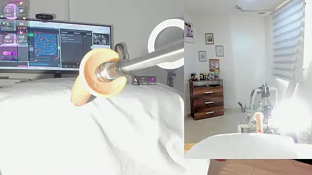 sofi velez online show from November 11, 2025, 5:02 pm