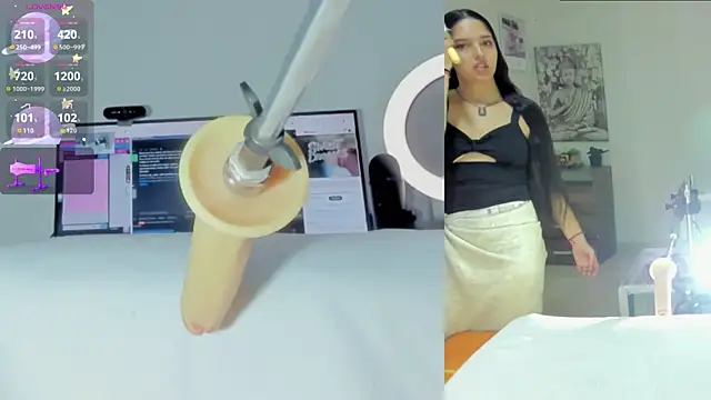 sofi velez online show from March 20, 2026, 5:07 pm