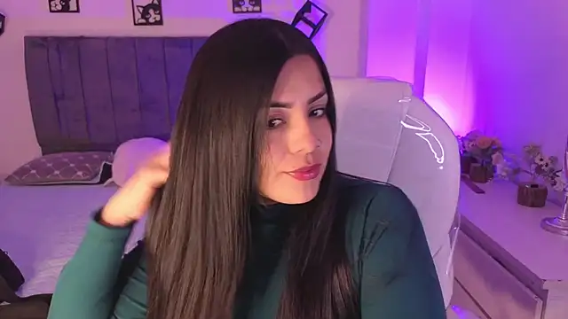 Catalinaa martinez online show from October 17, 2025, 2:48 am