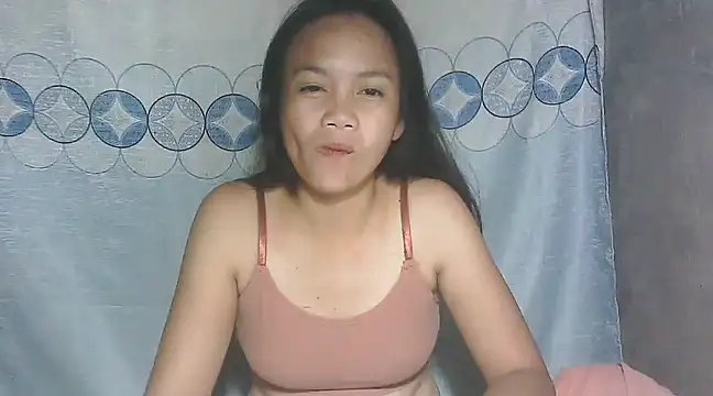 candy baby1200 online show from March 15, 2025, 1:29 pm