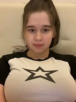 Snapshot of HornyGirlH chatting on February 4, 2025, 1:23 am HornyGirlH online show from February 4, 2025, 1:23 am