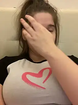 Snapshot of HornyGirlH chatting on February 20, 2025, 2:18 am HornyGirlH online show from February 20, 2025, 2:18 am