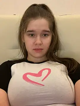 Snapshot of HornyGirlH chatting on March 12, 2025, 10:39 pm HornyGirlH online show from March 12, 2025, 10:39 pm