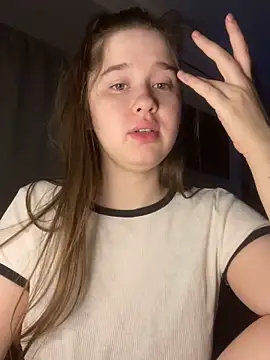 HornyGirlH online show from November 6, 2025, 3:07 am