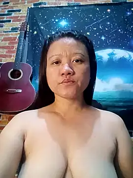 Snapshot of Urchanel chatting on February 2, 2025, 12:35 pm Urchanel online show from February 2, 2025, 12:35 pm