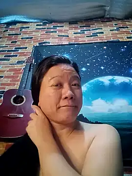 Snapshot of Urchanel chatting on February 8, 2025, 10:51 pm Urchanel online show from February 8, 2025, 10:51 pm