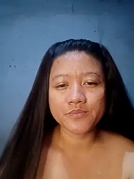 Snapshot of Urchanel chatting on February 23, 2025, 1:21 pm Urchanel online show from February 23, 2025, 1:21 pm