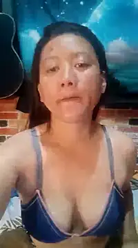 Snapshot of Urchanel chatting on March 16, 2025, 1:49 am Urchanel online show from March 16, 2025, 1:49 am