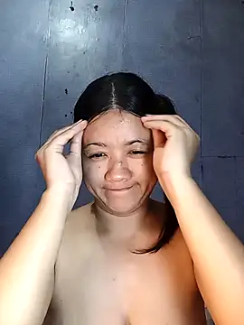 Snapshot of Urchanel chatting on October 8, 2025, 3:04 am Urchanel online show from October 8, 2025, 3:04 am