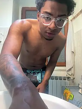 samuchoco21 online show from April 8, 2026, 9:20 am