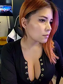 jnilu1227 online show from March 13, 2025, 5:39 pm