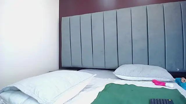 moxa hot online show from January 16, 2025, 9:08 pm