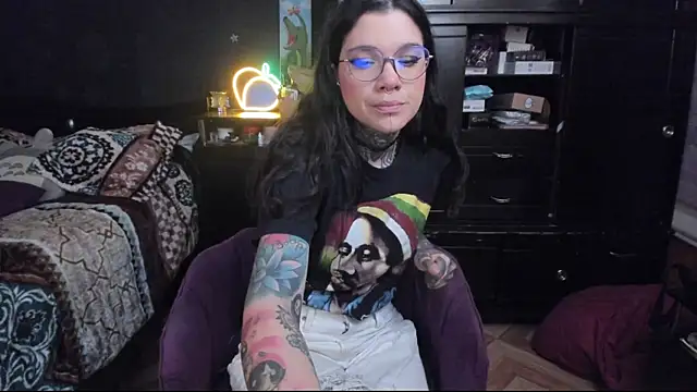 Snapshot of Lilmarieee chatting on January 17, 2025, 10:01 pm Lilmarieee online show from January 17, 2025, 10:01 pm