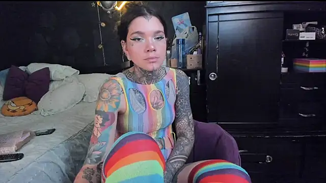 Snapshot of Lilmarieee chatting on September 24, 2025, 8:23 pm Lilmarieee online show from September 24, 2025, 8:23 pm