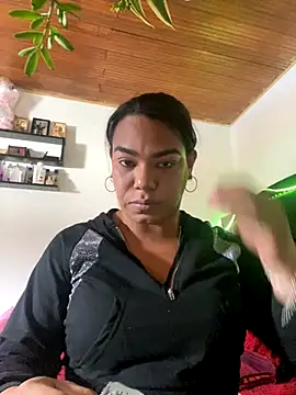 NatiBrunet online show from November 10, 2025, 5:12 pm