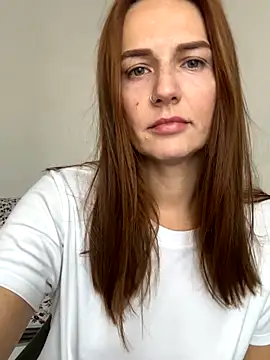 BritneyHall online show from October 9, 2025, 7:06 am