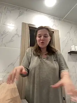 Snapshot of Evahadson chatting on January 27, 2025, 7:45 am Evahadson online show from January 27, 2025, 7:45 am