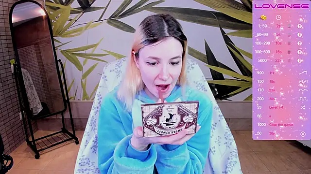 fleximona online show from December 14, 2025, 9:58 am