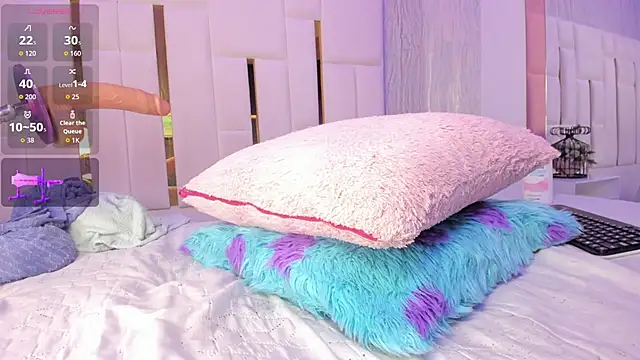 Snapshot of Meghan_stonne_ chatting on October 22, 2025, 7:41 am Meghan stonne online show from October 22, 2025, 7:41 am