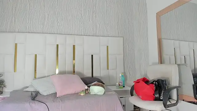 Snapshot of Meghan_stonne_ chatting on January 10, 2026, 7:15 pm Meghan stonne online show from January 10, 2026, 7:15 pm