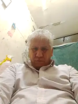 Momlover2022 online show from April 14, 2026, 4:18 am