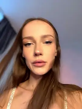 Kira Quinn online show from January 15, 2026, 7:35 am