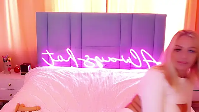 AllwaysHotJ online show from December 16, 2024, 5:49 am