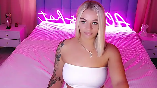 AllwaysHotJ online show from September 22, 2025, 2:13 am