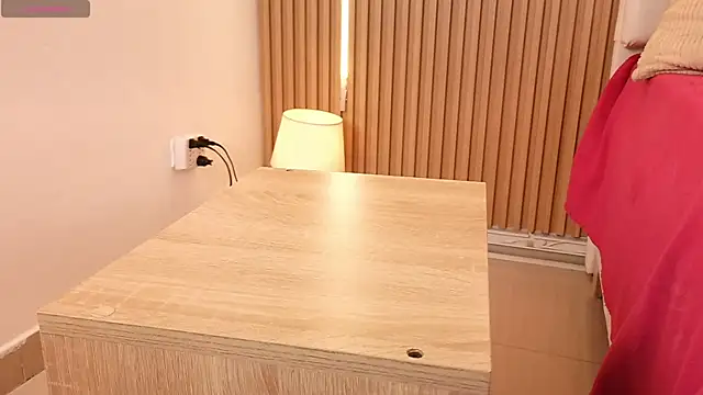 KimSensual  online show from April 13, 2026, 12:43 pm