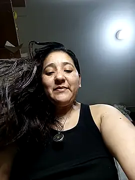 Snapshot of Gatubela212 chatting on November 14, 2025, 4:44 am Gatubela212 online show from November 14, 2025, 4:44 am