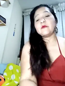 Snapshot of Gatubela212 chatting on February 14, 2026, 5:04 am Gatubela212 online show from February 14, 2026, 5:04 am