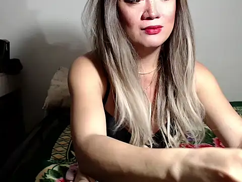 cum2mama online show from April 3, 2026, 4:54 am