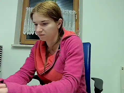 Snapshot of Geile-Luna chatting on February 12, 2026, 6:58 pm Geile-Luna online show from February 12, 2026, 6:58 pm