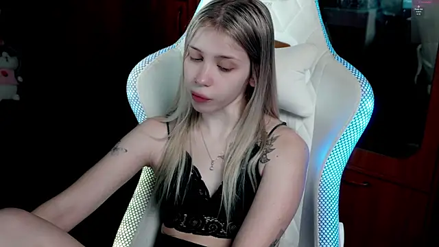 ho1yho1e online show from December 20, 2025, 6:48 pm