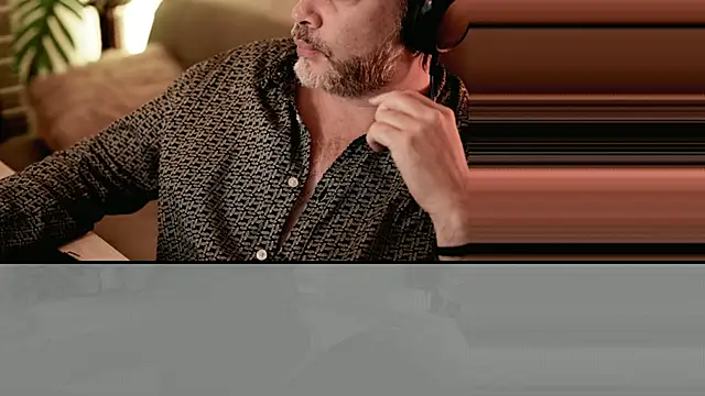 Snapshot of Sanders_White chatting on January 31, 2025, 2:48 am Sanders White online show from January 31, 2025, 2:48 am