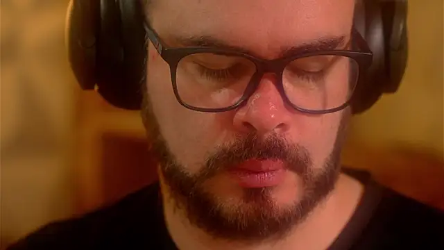 Snapshot of Sanders_White chatting on January 9, 2026, 12:52 pm Sanders White online show from January 9, 2026, 12:52 pm