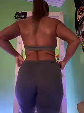 Snapshot of TamaraSavage chatting on February 4, 2026, 10:32 am TamaraSavage online show from February 4, 2026, 10:32 am