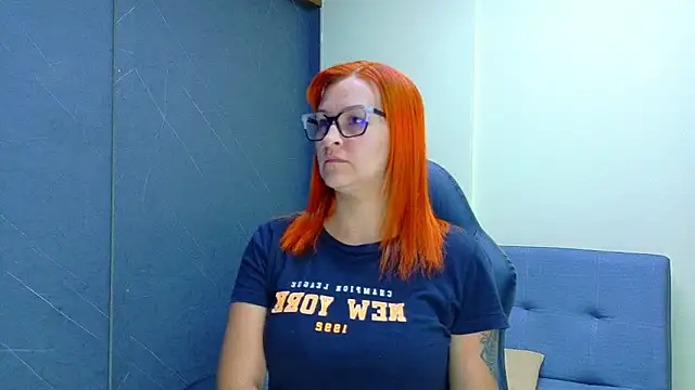 Britney taylor  online show from March 18, 2026, 8:12 pm